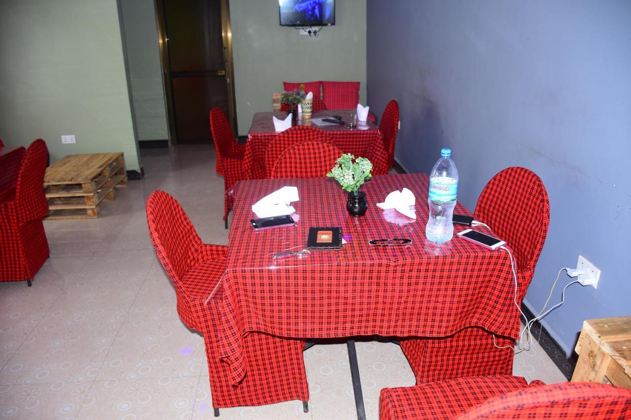 Safari Park House Bed and Breakfast Arusha Exteriör bild