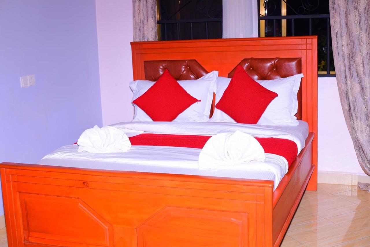 Safari Park House Bed and Breakfast Arusha Exteriör bild