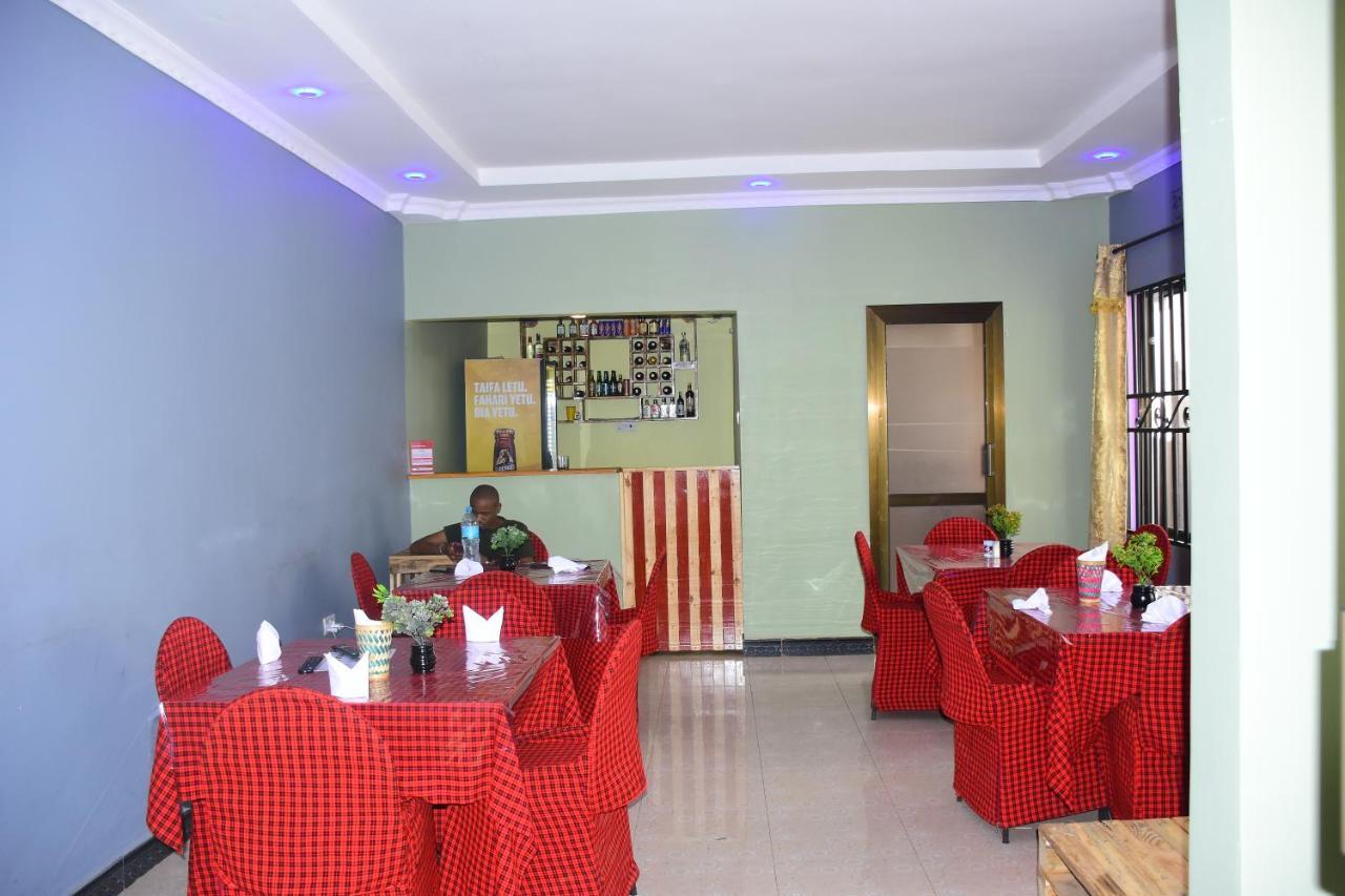 Safari Park House Bed and Breakfast Arusha Exteriör bild