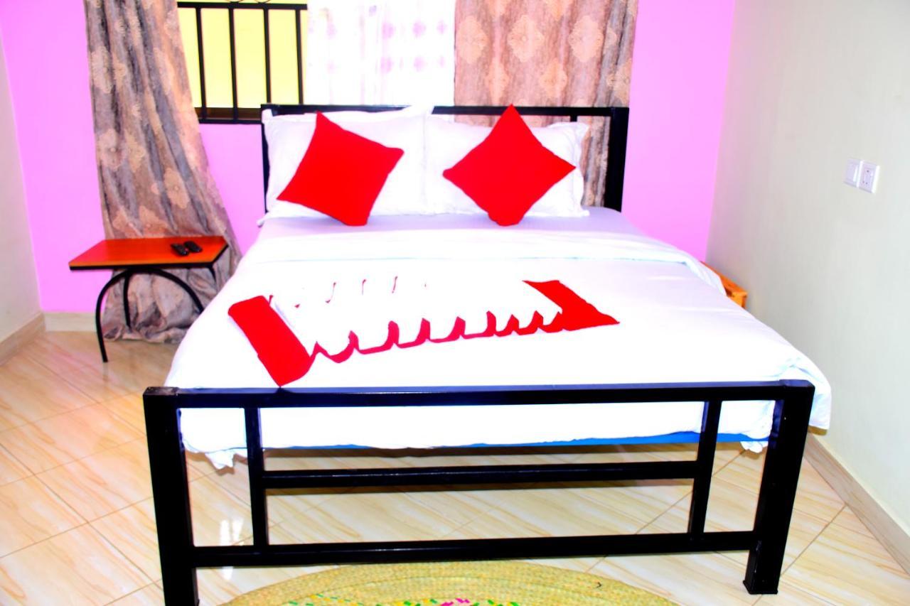 Safari Park House Bed and Breakfast Arusha Exteriör bild