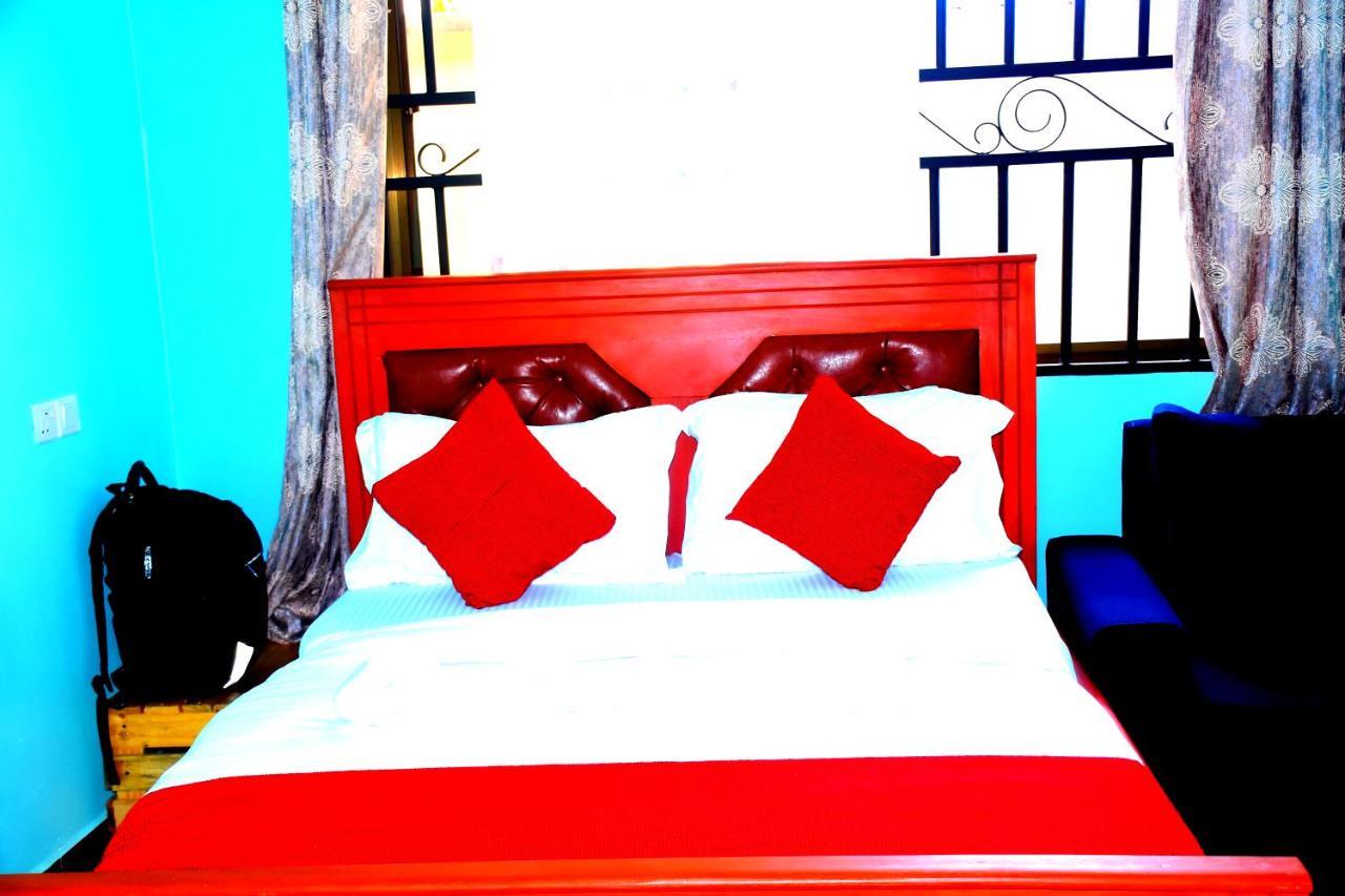 Safari Park House Bed and Breakfast Arusha Exteriör bild