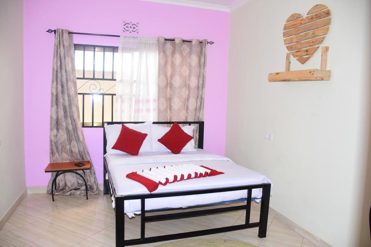 Safari Park House Bed and Breakfast Arusha Exteriör bild