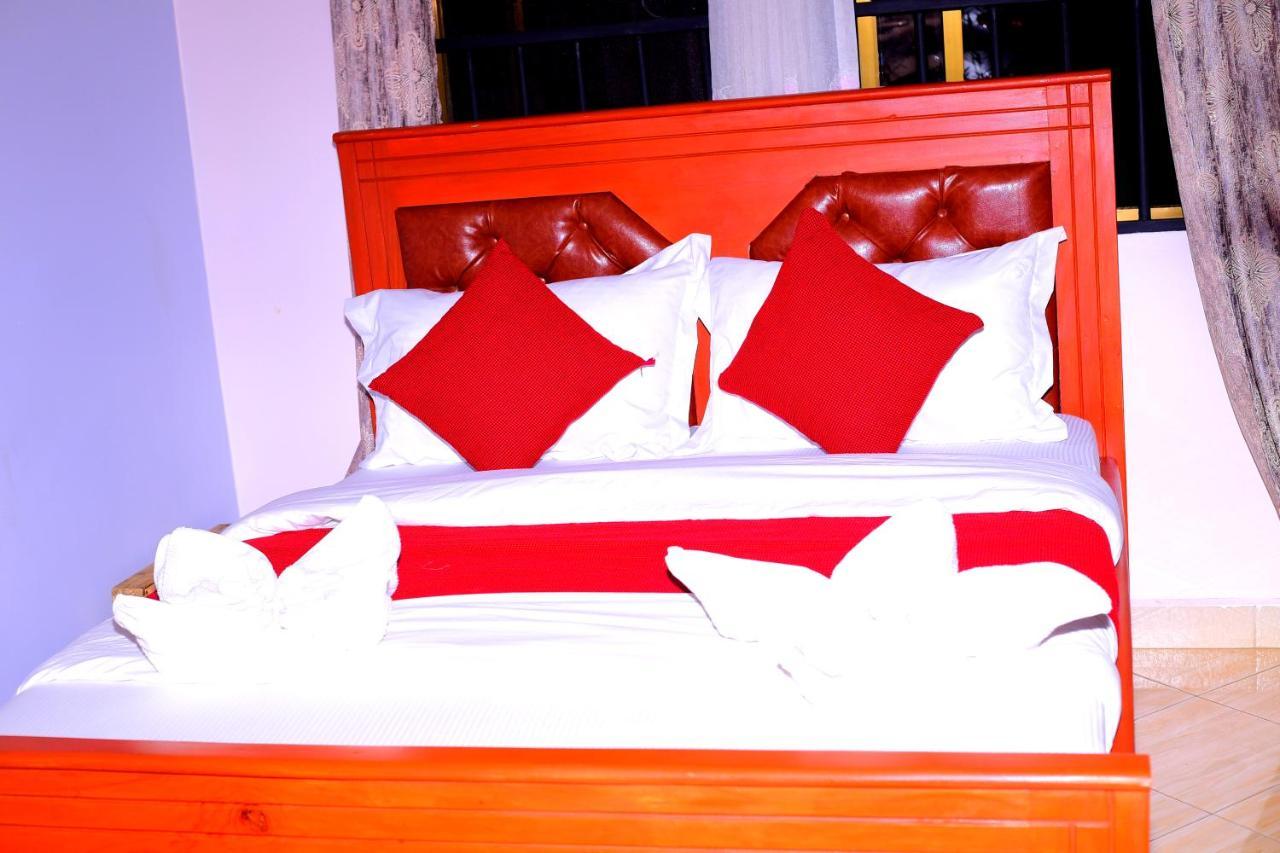 Safari Park House Bed and Breakfast Arusha Exteriör bild