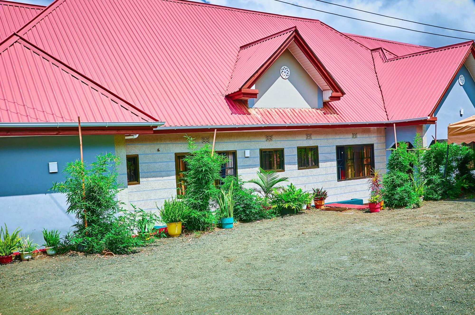 Safari Park House Bed and Breakfast Arusha Exteriör bild
