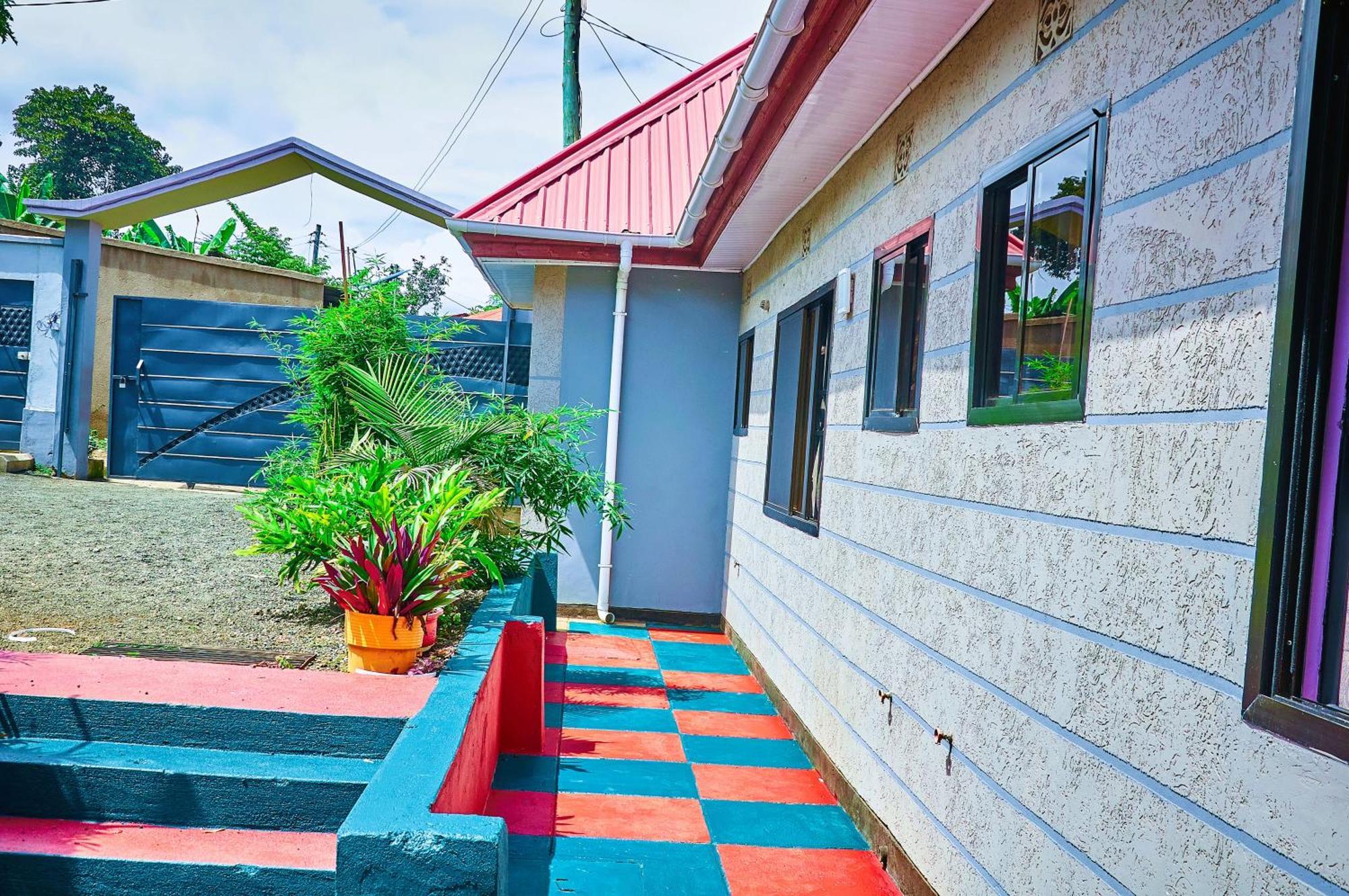 Safari Park House Bed and Breakfast Arusha Exteriör bild