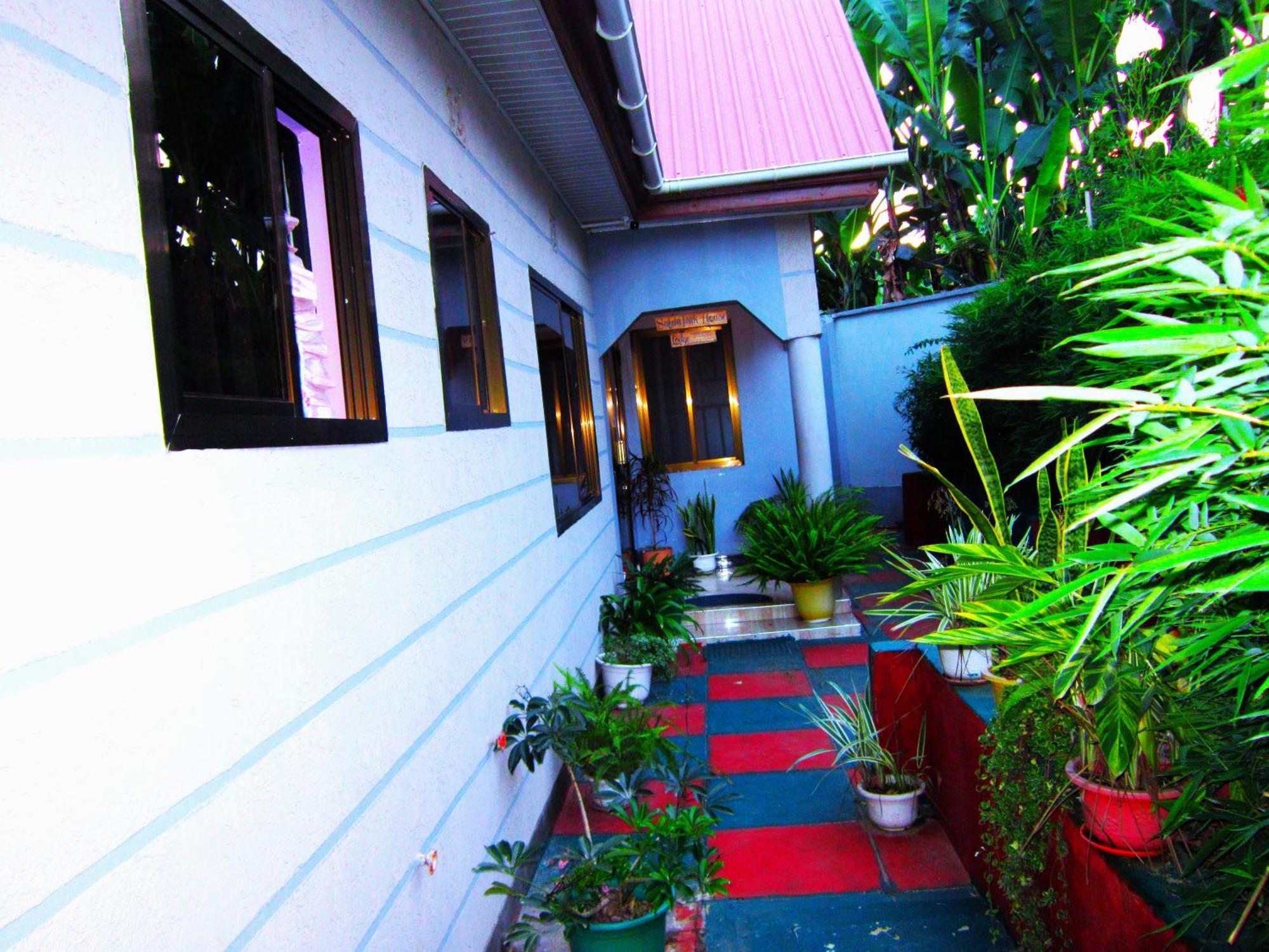 Safari Park House Bed and Breakfast Arusha Exteriör bild