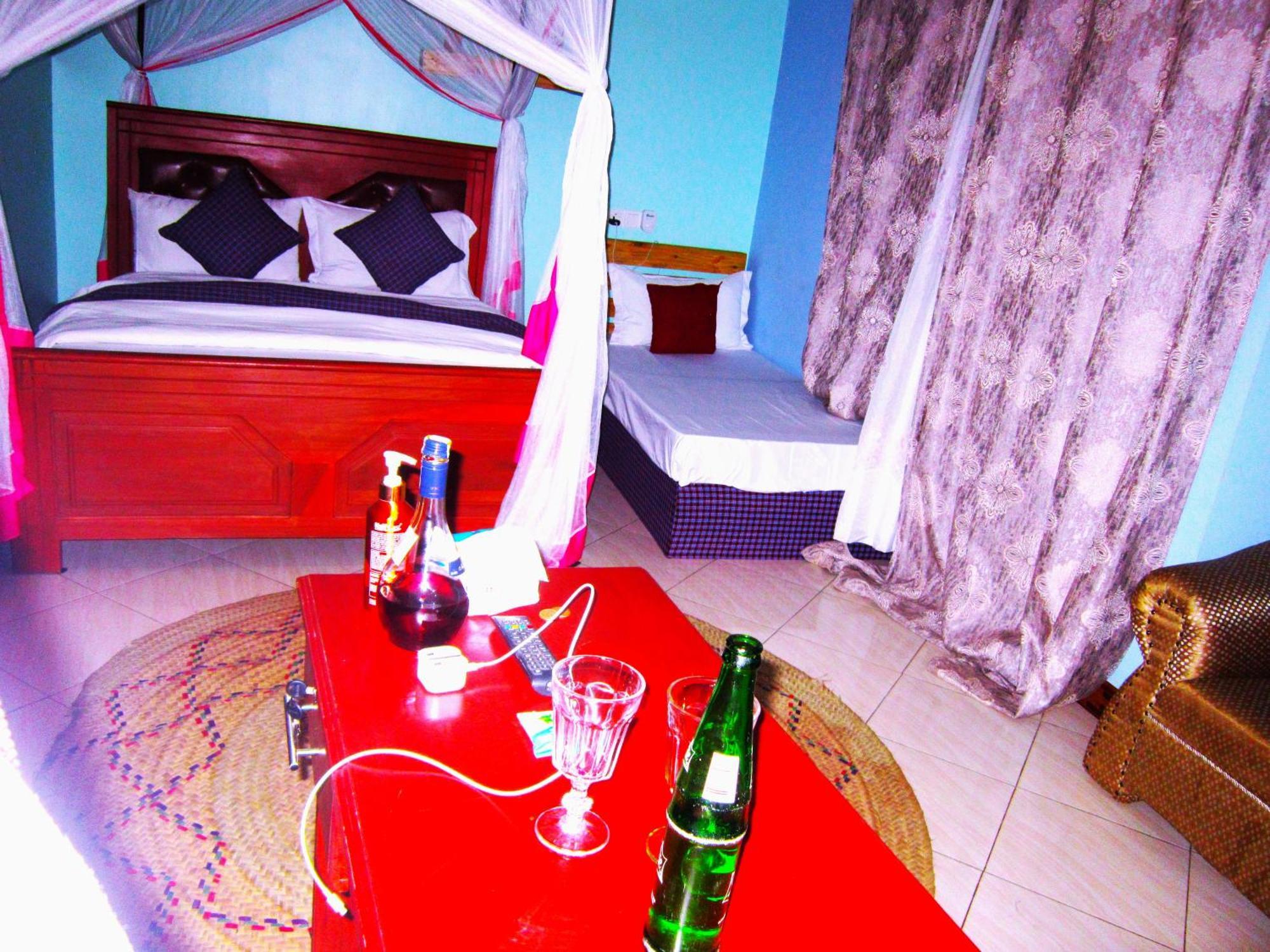 Safari Park House Bed and Breakfast Arusha Exteriör bild