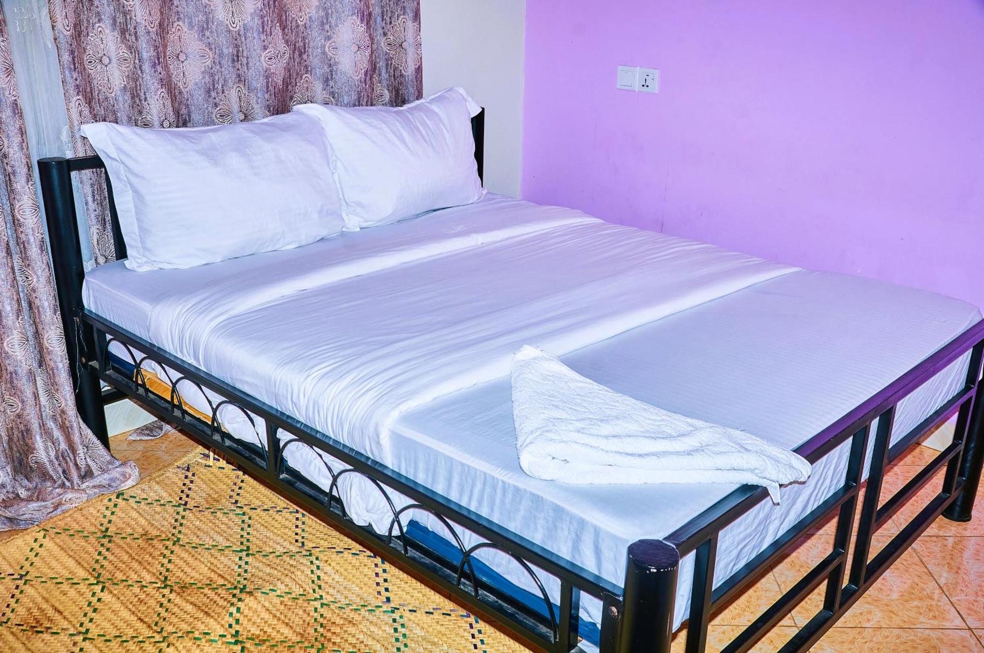 Safari Park House Bed and Breakfast Arusha Exteriör bild